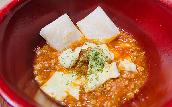 とろけるチーズのミートソース雑煮